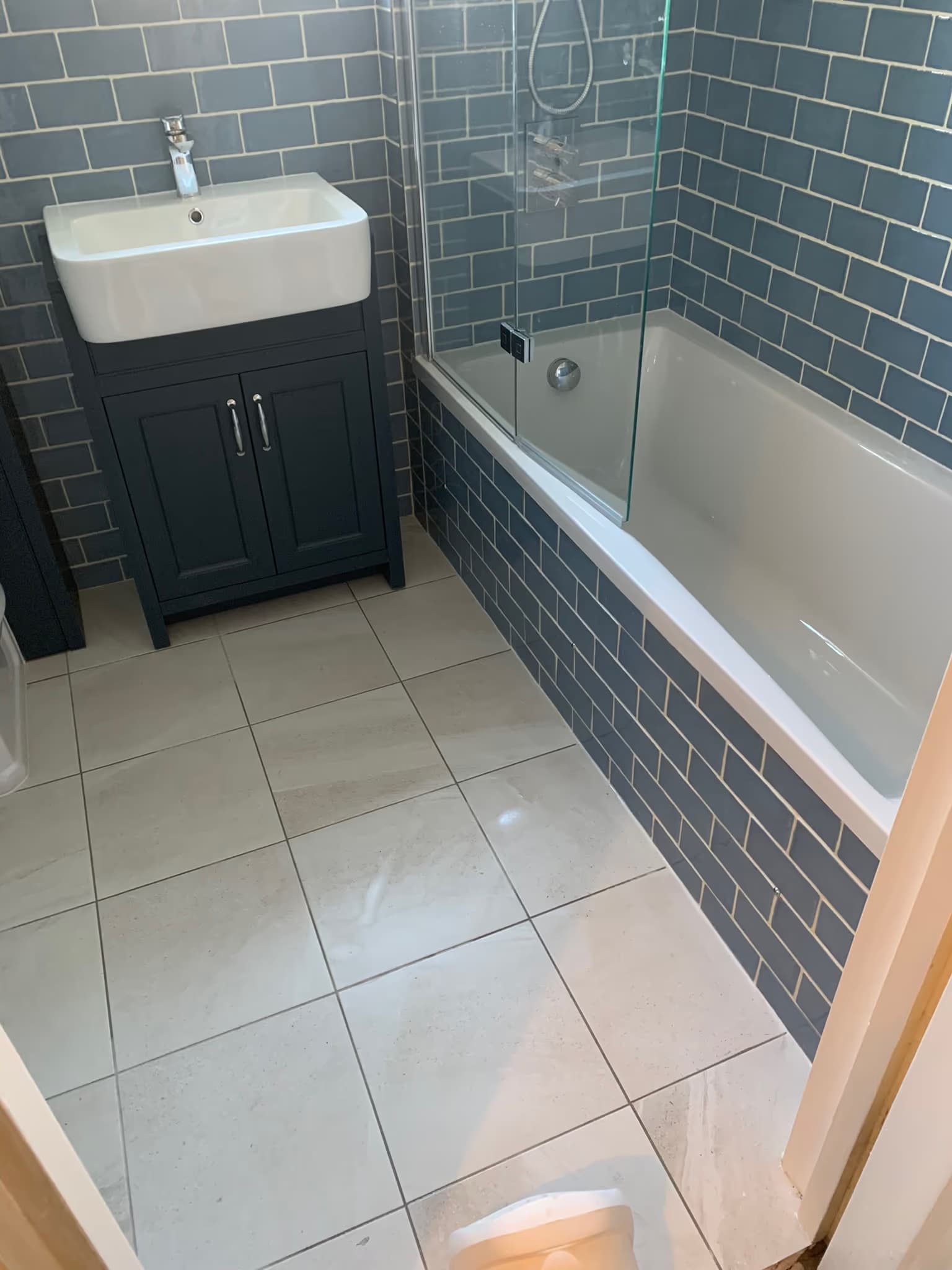 Bathroom Renovation, Chiswick — image 6