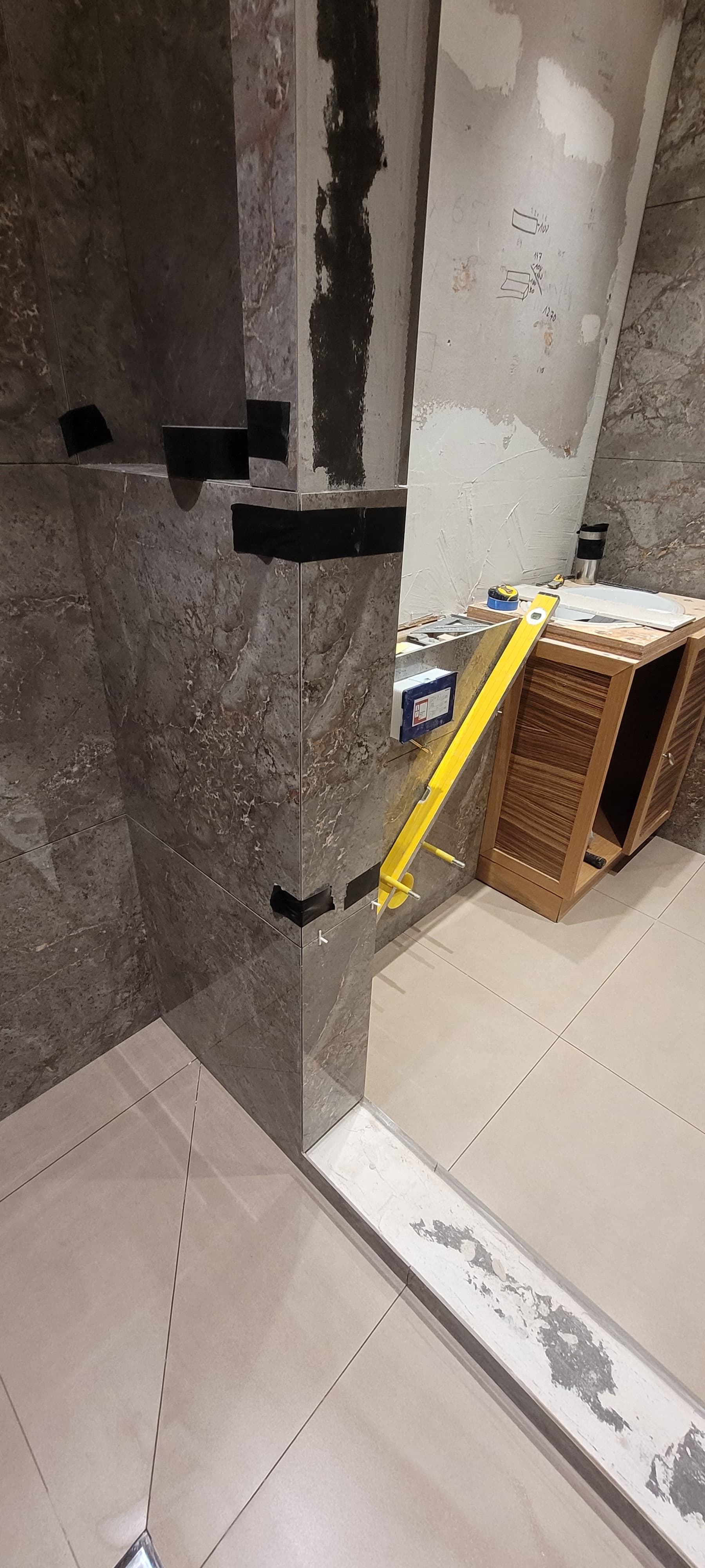 Shower Room Cricklewood — image 19