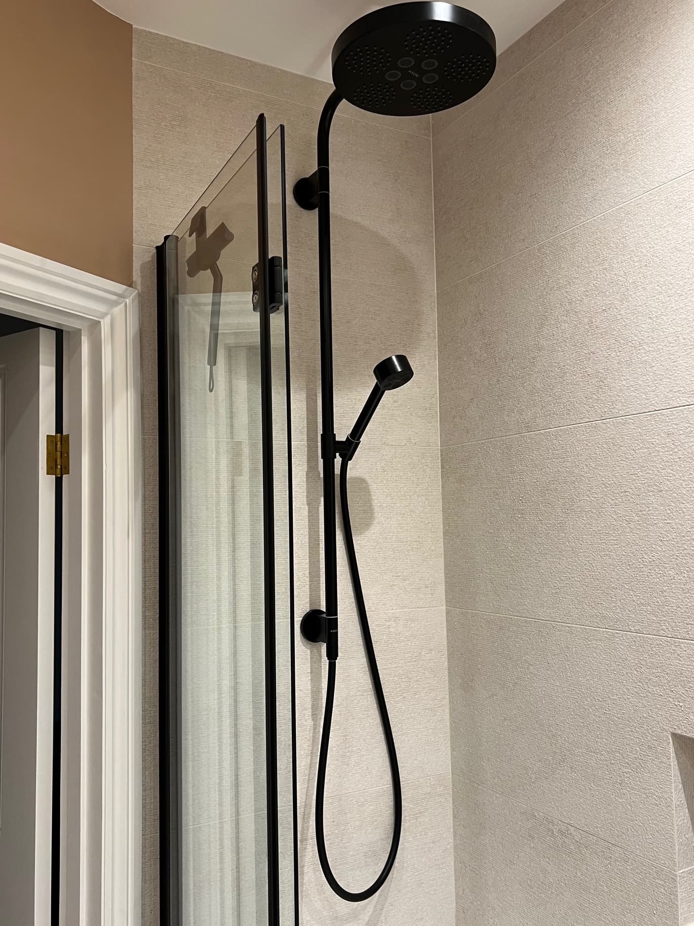 Bathroom Northfields — image 8