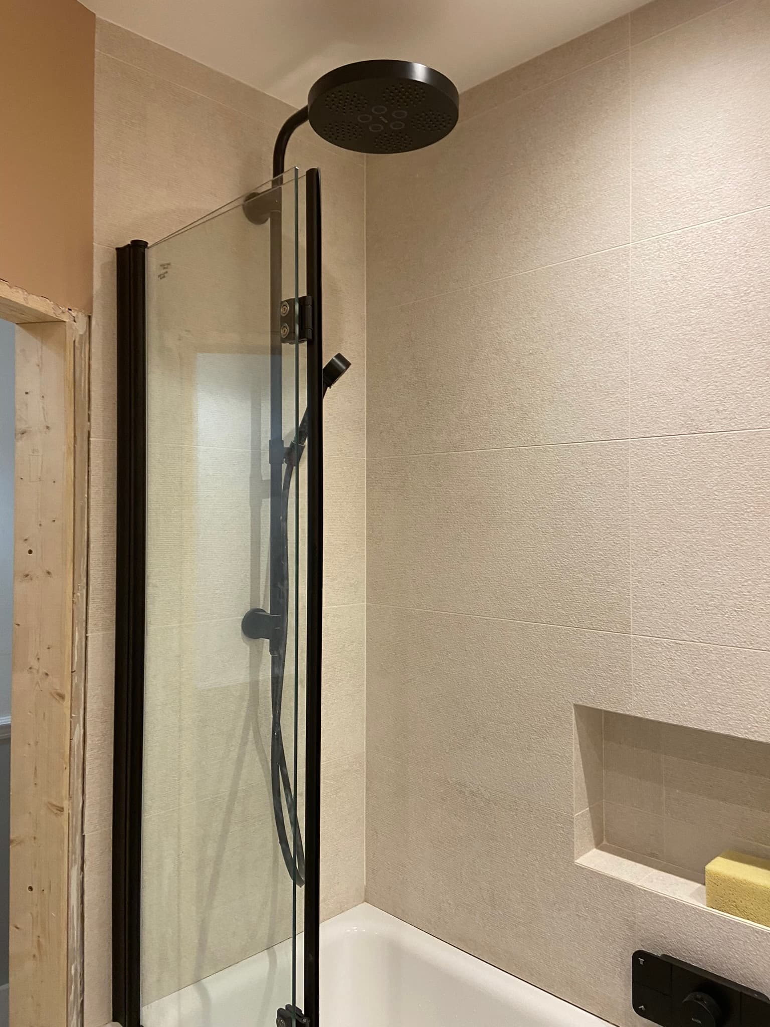 Bathroom Northfields — image 20