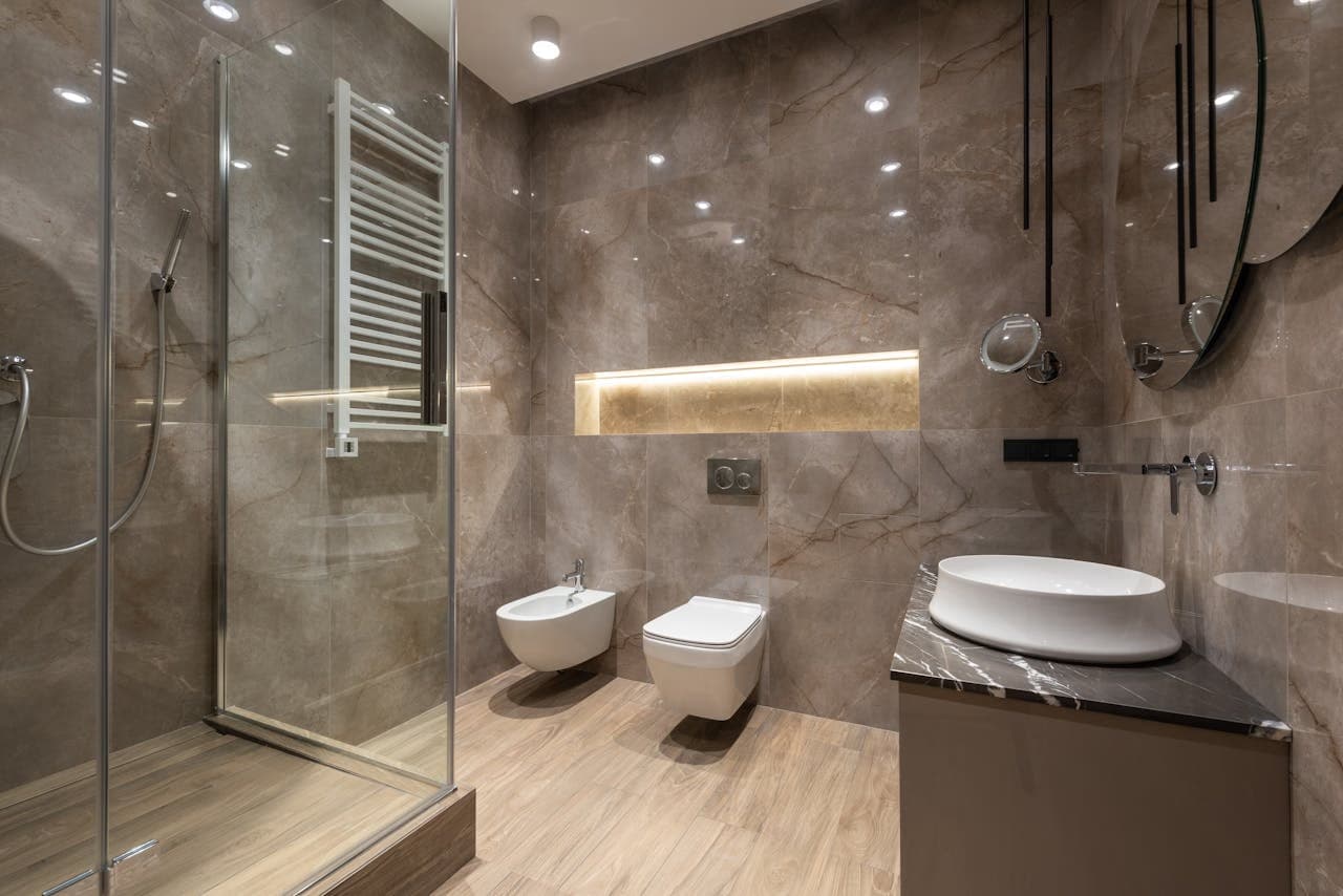 Premium bathroom composition