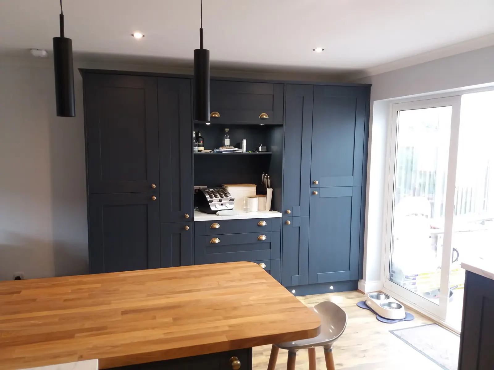 Navy Shaker Kitchen Renovation with Oak Worktop — image 2
